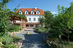 Babiččina Zahrada Penzion & Restaurant